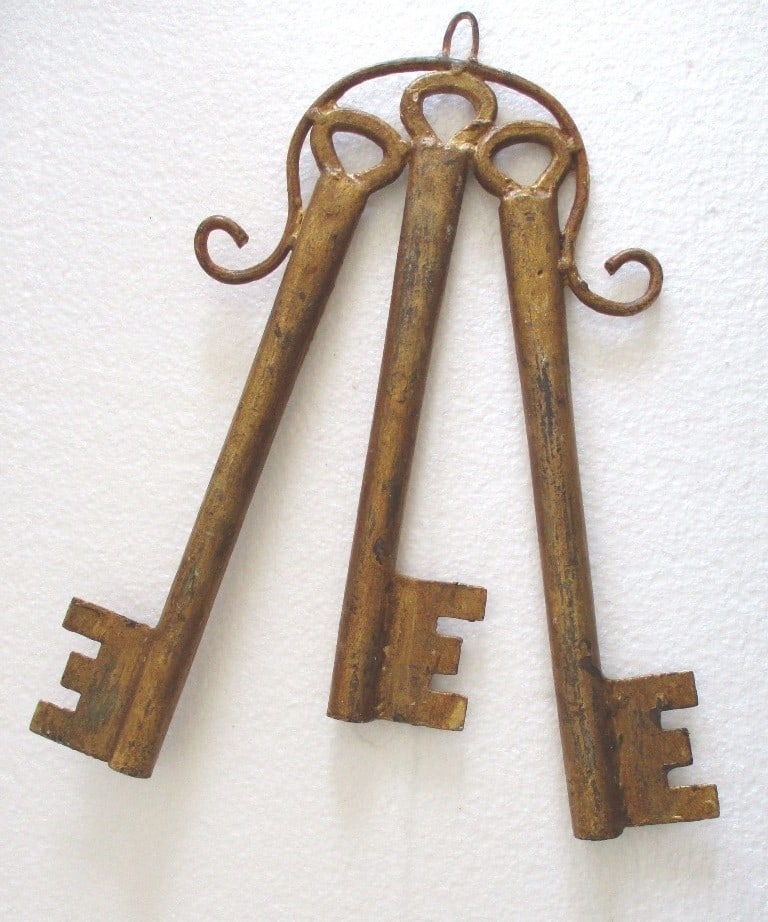 Iron locksmith trade store display advertisement sign (1 of 7)