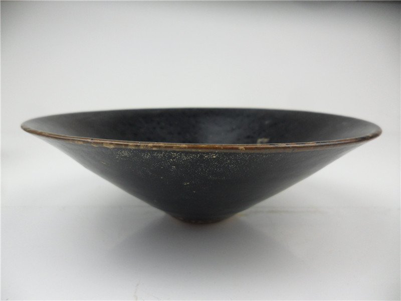 Old Fine Jizhou Kiln Tree leaf Cap Bowl (1 of 5)