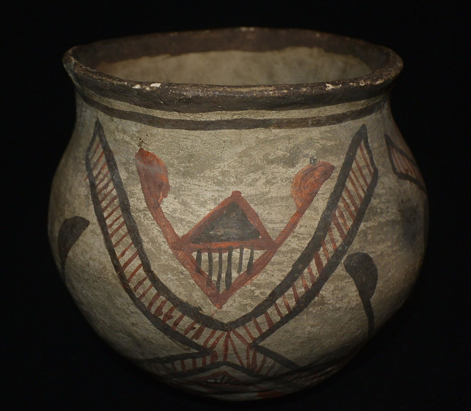 Ancient Coloured Drawing Pottery (1 of 14)