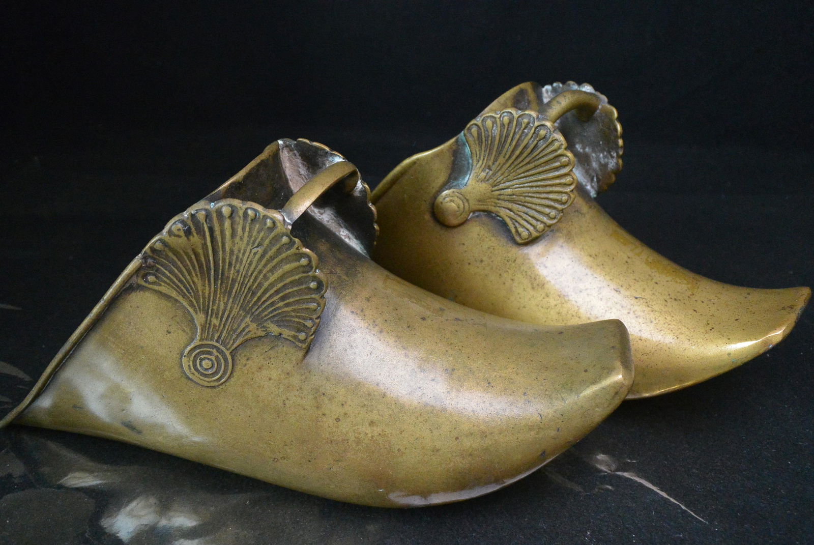 A pair of Atlantic antique copper stirrup (1 of 10)