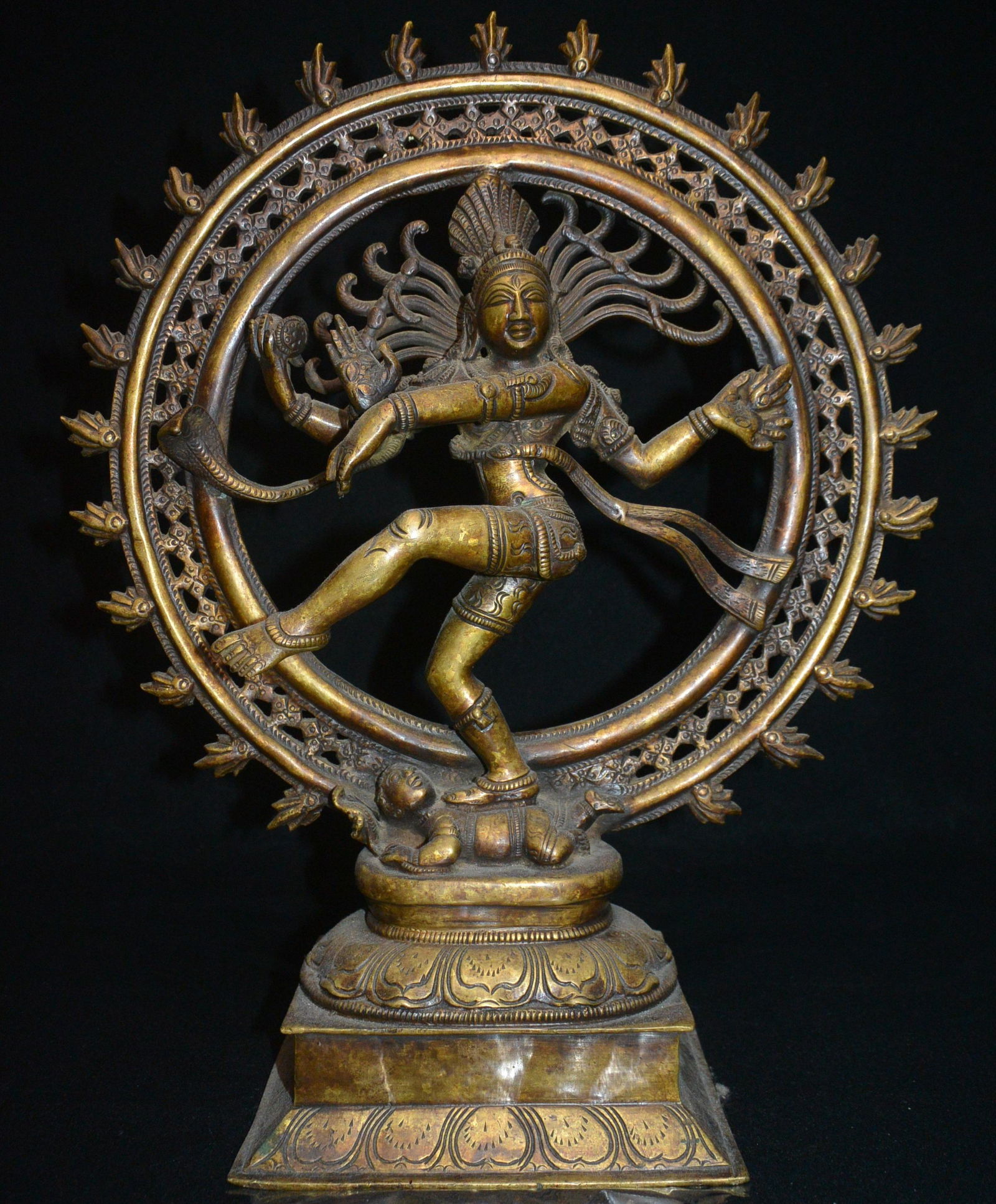 Indian Bronze Dancing Shiva- finely and rare Shiva as (1 of 20)