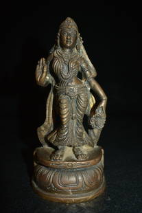 Antique bronze statue of Tara from South Asia: 南亚古董度母铜像：尺寸：高度：14.8cm.