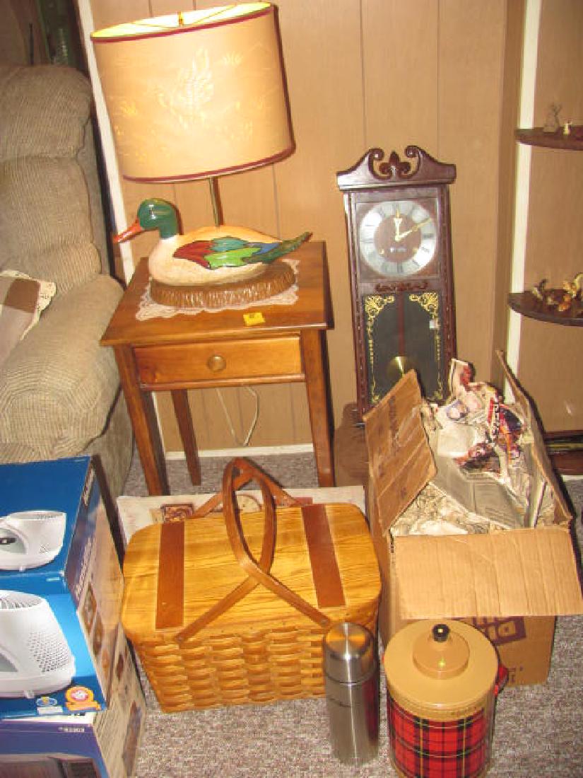 1 Drawer Stand Picnic Basket Lot: This consists of 1 drawer stand, picnic basket, humidifier, & air cleaner