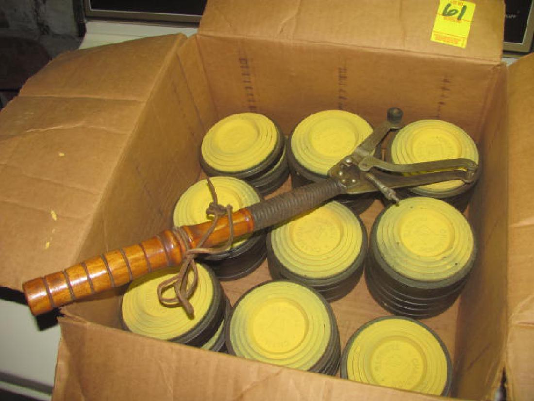 Clay Pigeon Thrower (1 of 2)