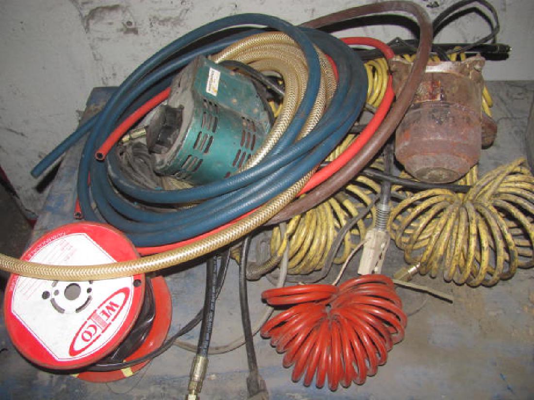 Beam Roller Hoses Lot: This lot also includes hook and whatever else is on cart. Cart Not included
