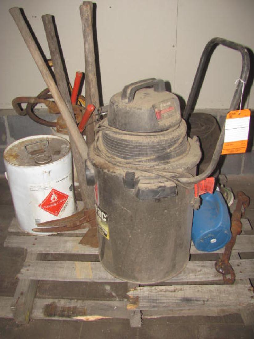 Pallet Lot Pump Hoses (1 of 5)