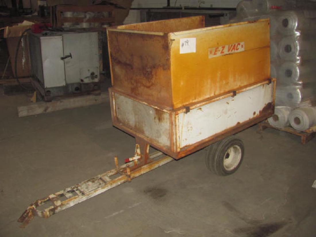 EZ- Vac Garden Cart (1 of 4)