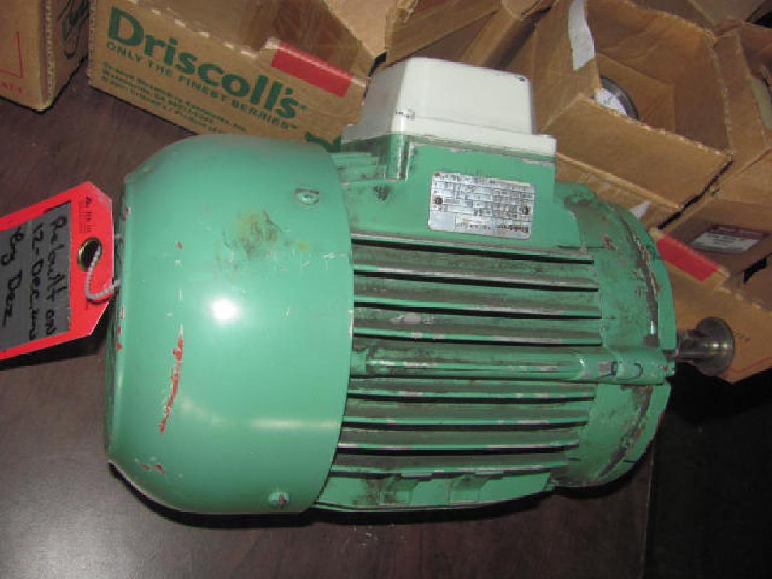 Electric Motor Valves Gauges (1 of 7)