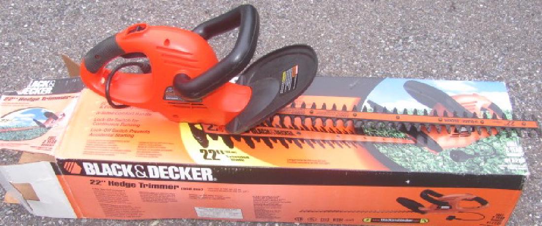 Black & Decker Hedge Trimmer (1 of 1)