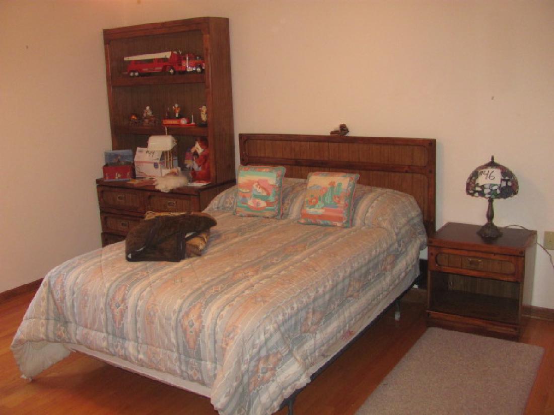 3 Piece Bedroom Set (1 of 4)