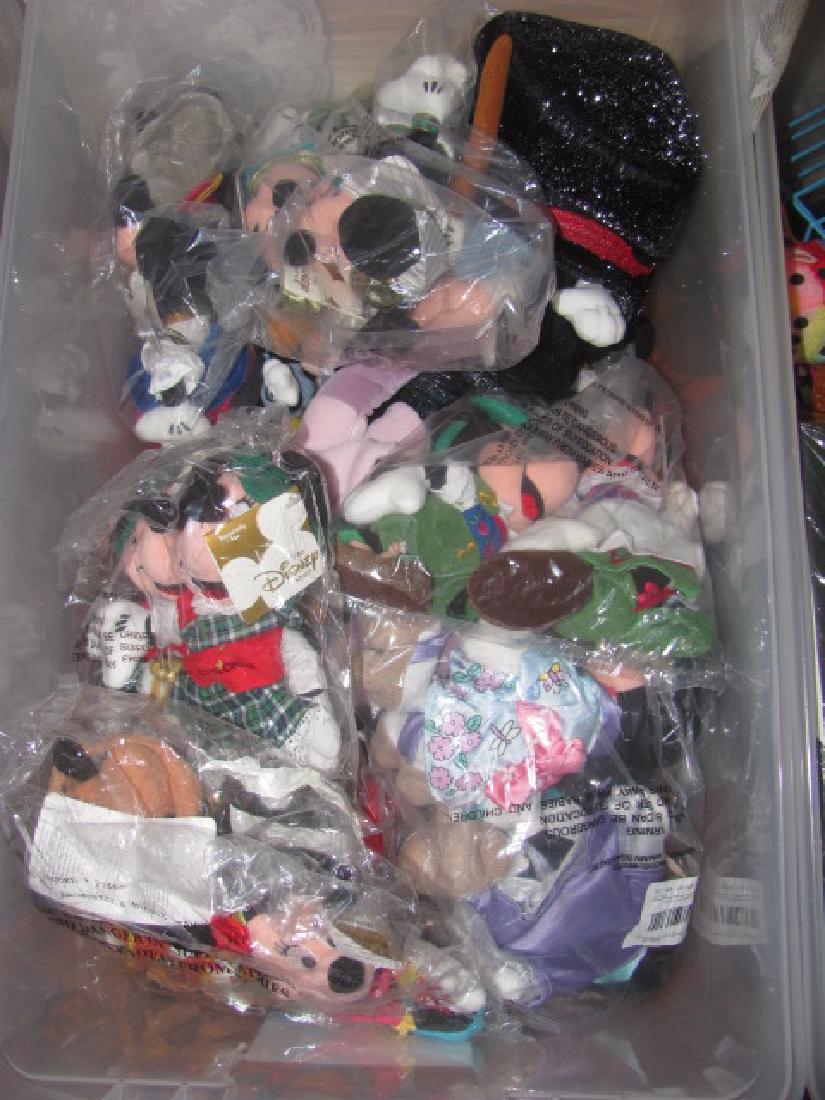 2 Totes Misc Toys Disney (1 of 4)