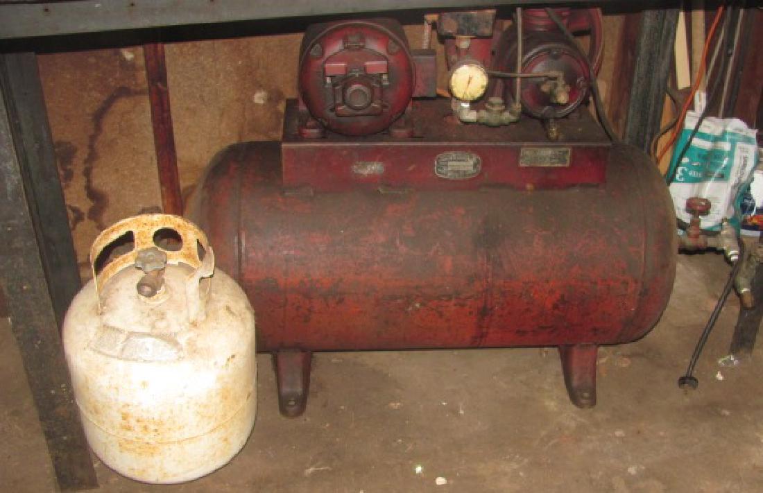 Craftsman Creeper Montgomery Ward Compressor (1 of 3)