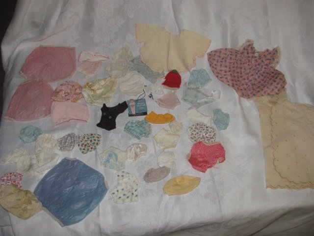 Misc. Doll Clothes / Clothing Lot (1 of 6)