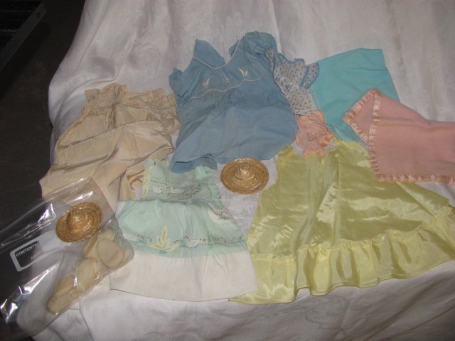 Misc. Doll Clothes / Clothing Lot (1 of 3)