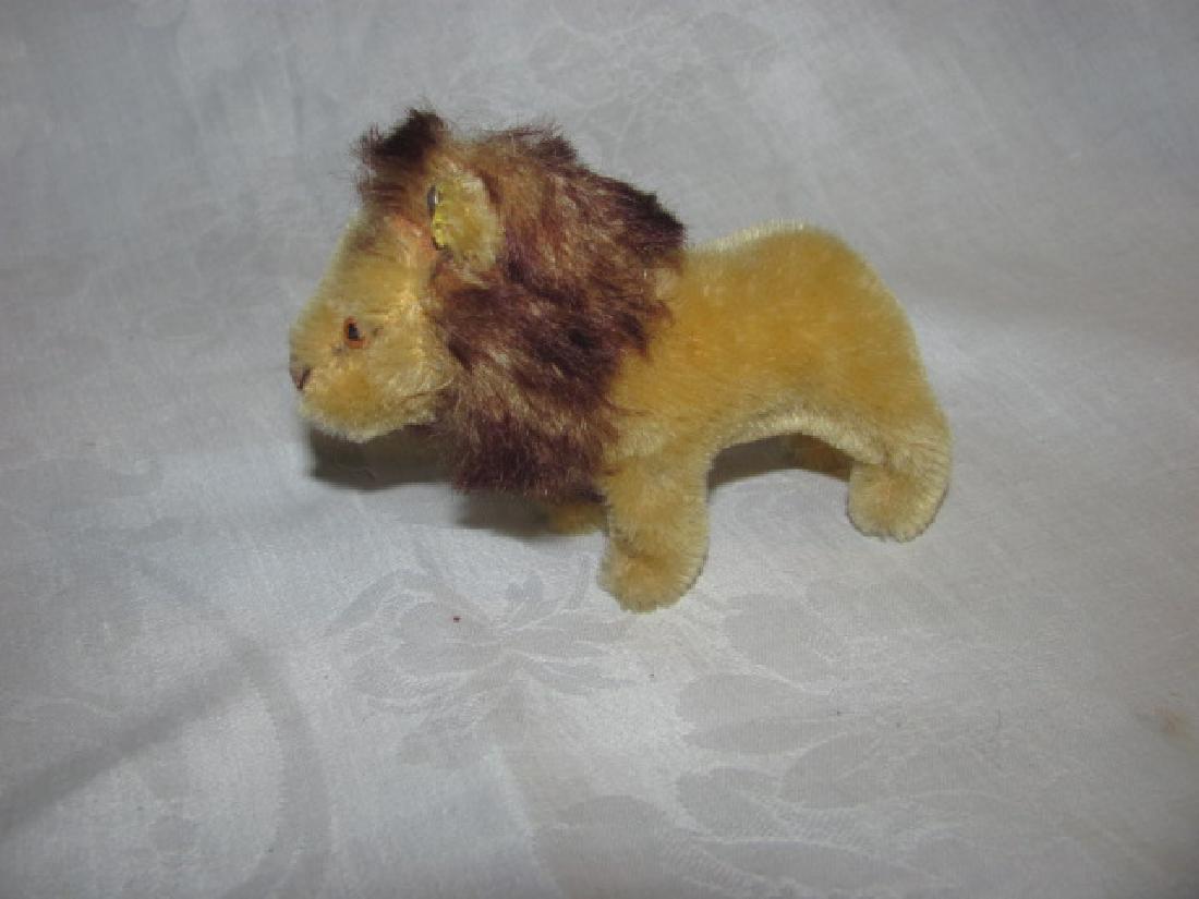 Steiff Lion: Button in Ear. Approx. 5" long