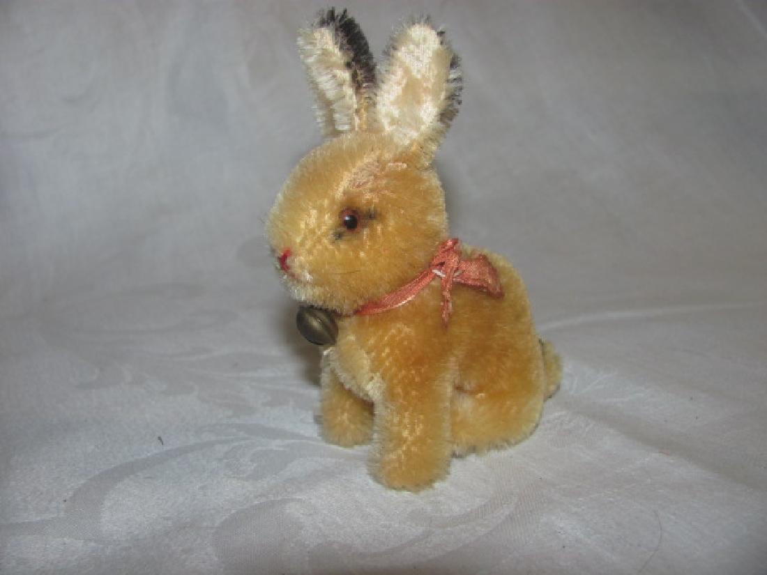 Steiff Rabbit: Approx. 4 1/2" tall. No tags.