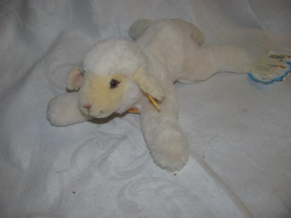 Vintage Steiff Lamb: 12" from toes to tail.