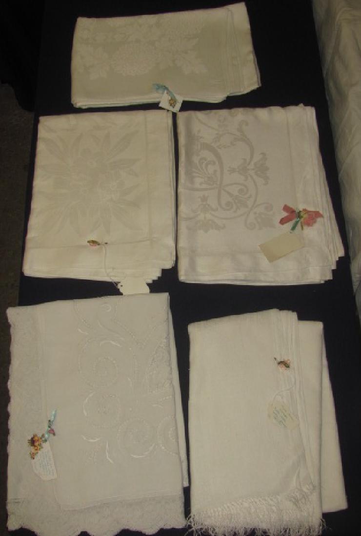 Table Cloth Lot (1 of 4)