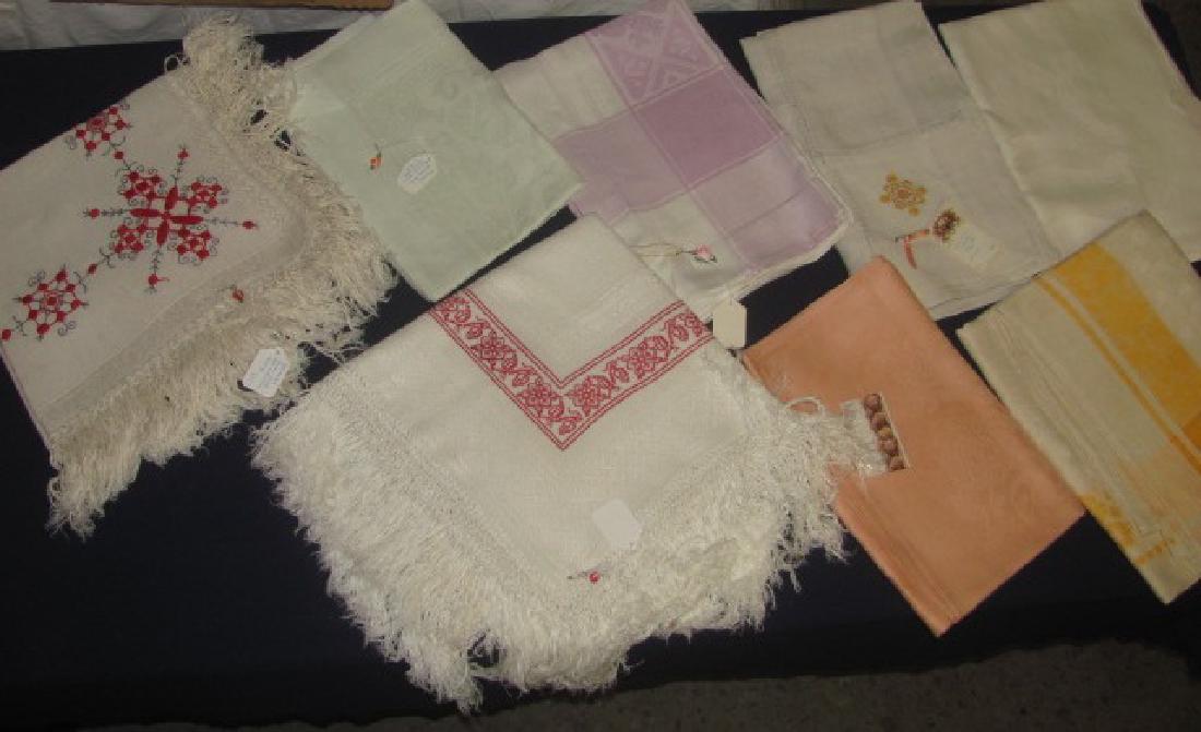 Table Cloth Lot (1 of 4)