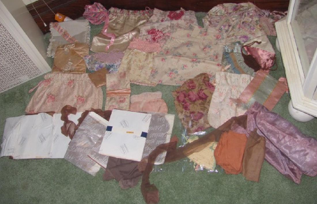 Hanky / Linen Bags Pantyhose Lot (1 of 6)