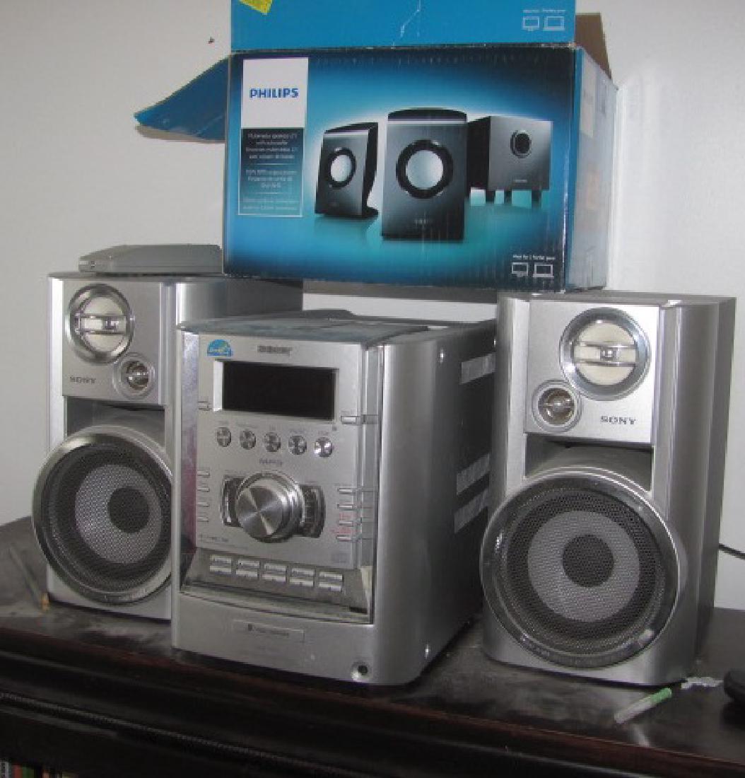 Sony Stereo & Philips Speakers (1 of 2)