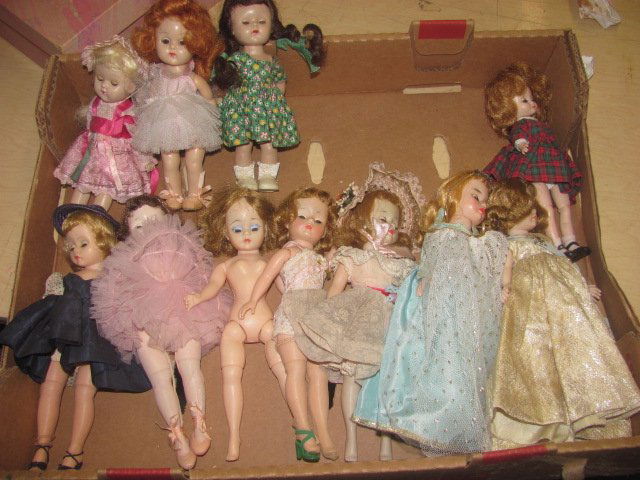 Madame Alexander Ginny Doll Lot (1 of 4)