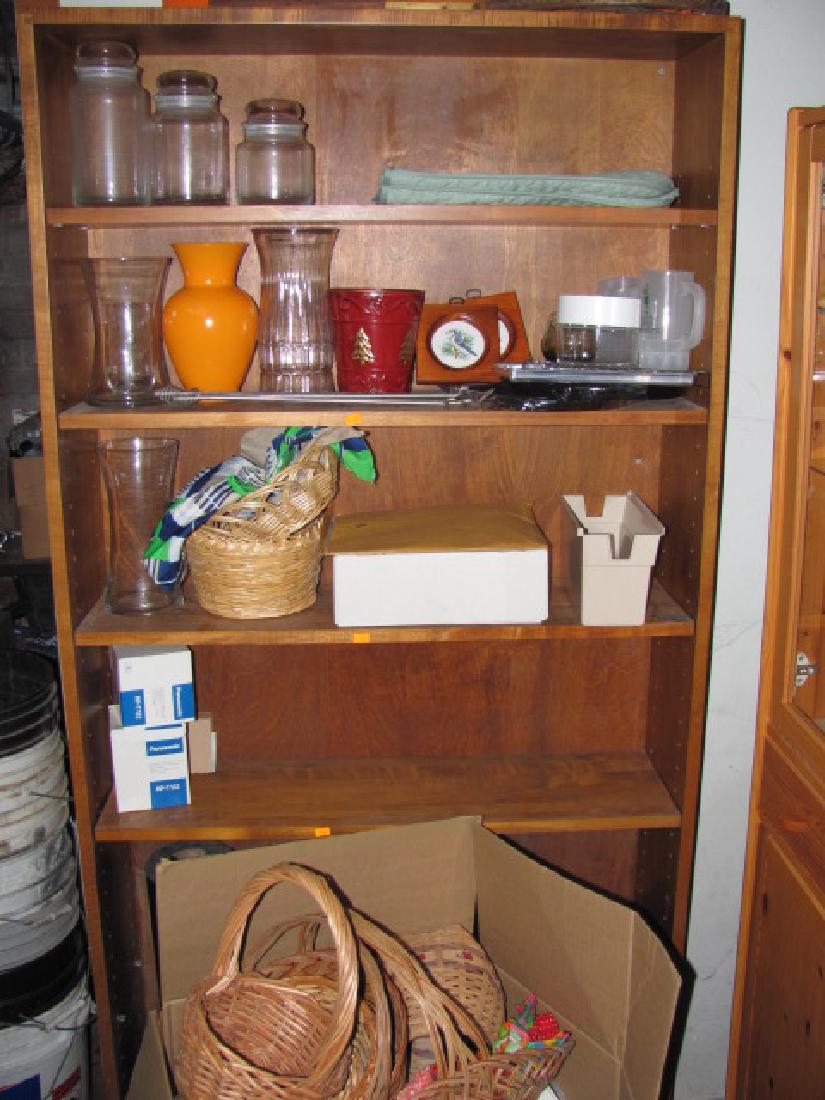 Singer Sewing Machine & Shelf Contents (1 of 4)