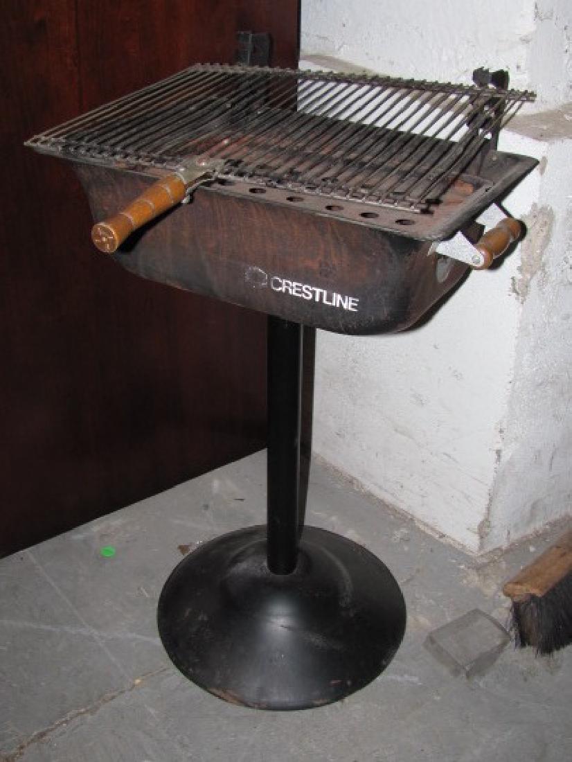 Crestline Charcoal Grill (1 of 1)