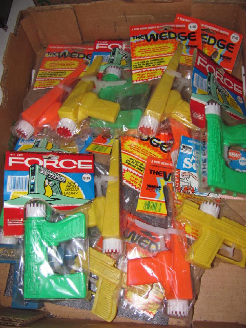 13 New Old Stock Squrt Guns: Squirt Guns