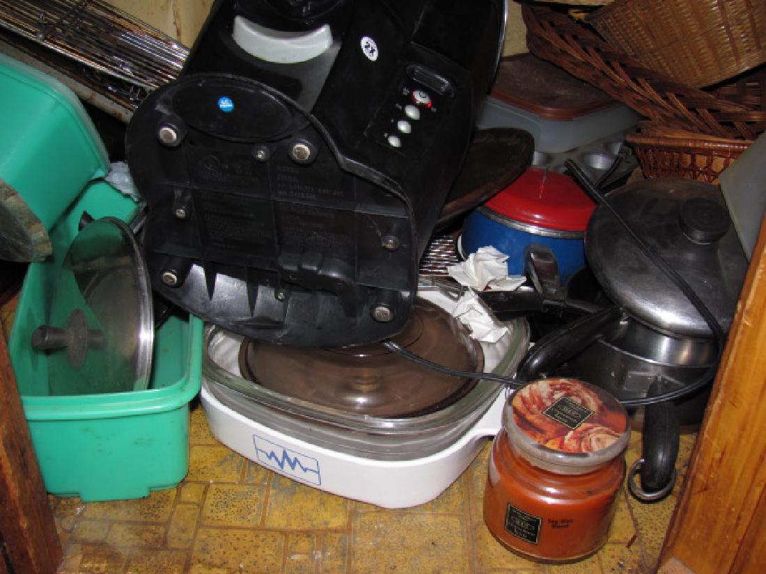 Kitchen Cabinet Lot (1 of 10)