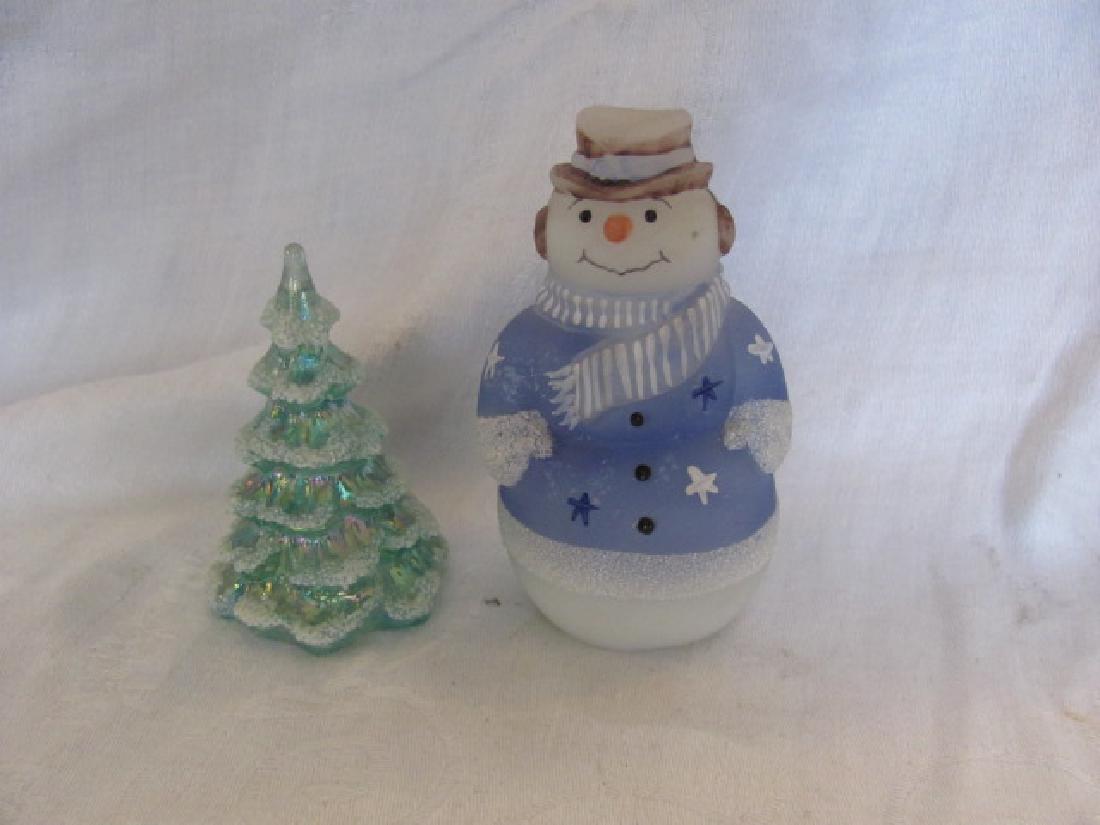Fenton Snowman & Christmas Tree (1 of 2)