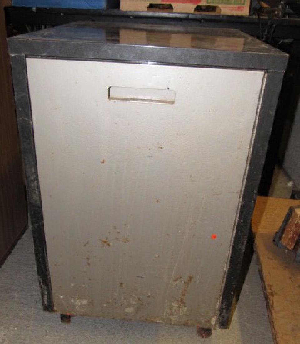 Tool / Parts Cabinet (1 of 2)