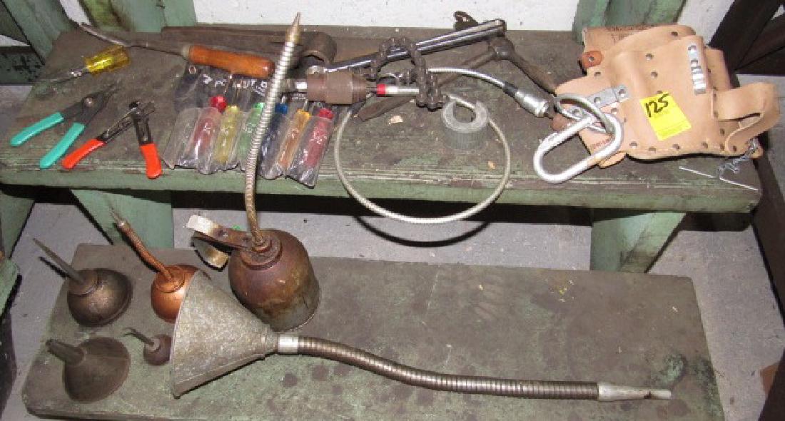 Chain Wrench Oil Cans Tool Holder Ring Pliers (1 of 5)