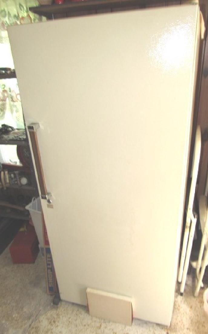 Sears Kenmore Freezer (1 of 2)