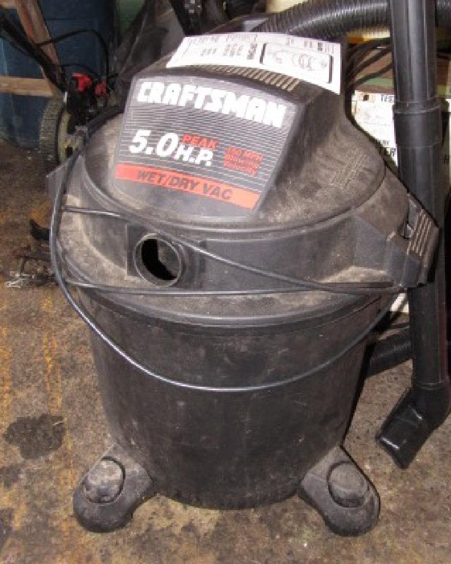 Craftsman 16 Gallon Wet Dry Vac (1 of 1)