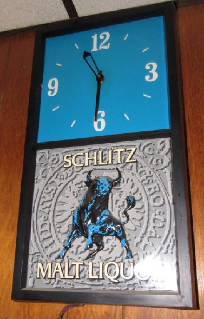 Schlitz Malt Liquor Clock (1 of 1)