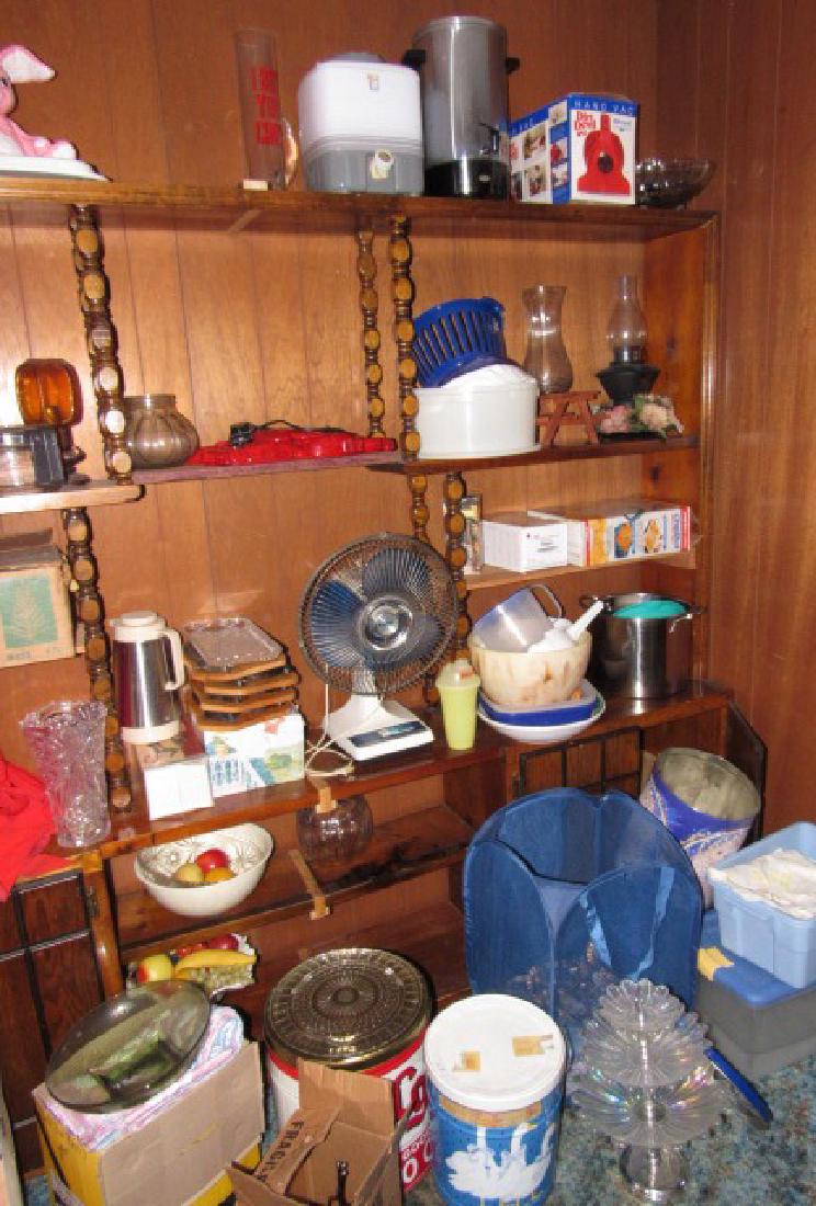 Partial Bedroom Contents (1 of 7)