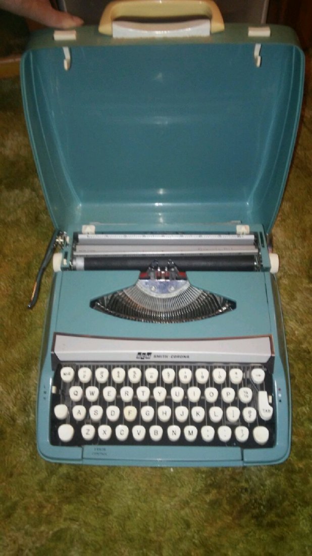Smith Corona Typewriter: Typewriter