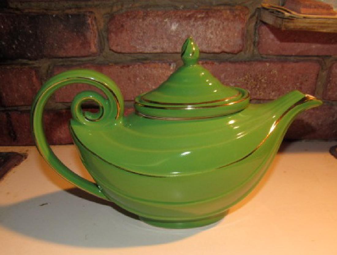 Hall 0672 6 Cup Genie Type Teapot (1 of 4)