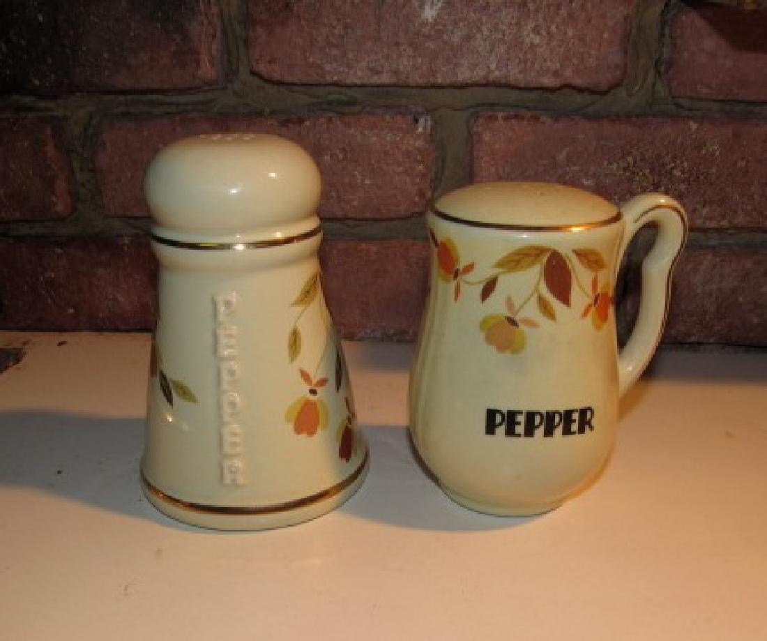2 Hall Autumn Leaf China Pepper Shakers (1 of 4)