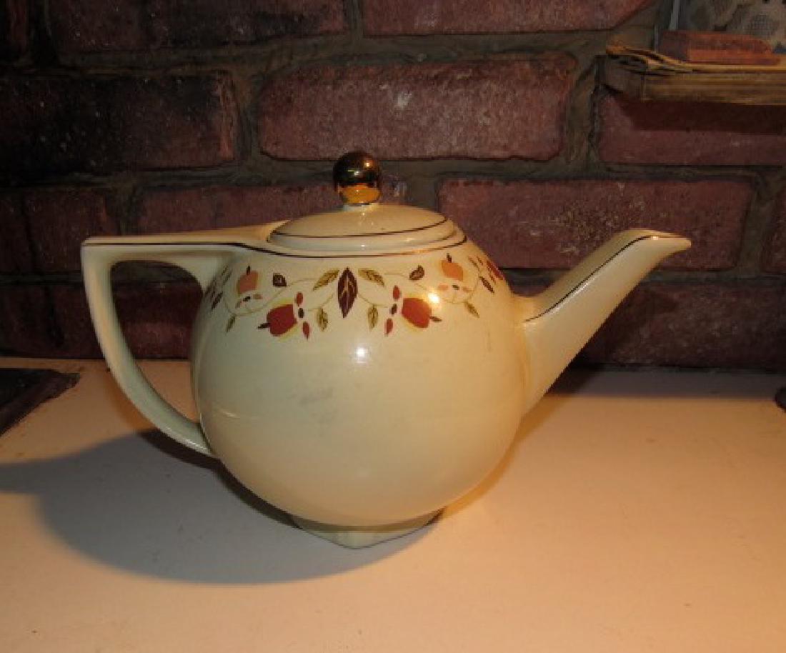 2005 Hall NALCC Autumn Leaf Teapot (1 of 3)