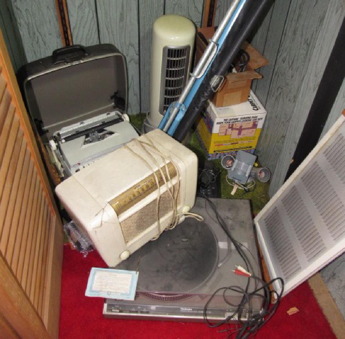 Type Writer Technics Turntable, Heater (1 of 4)