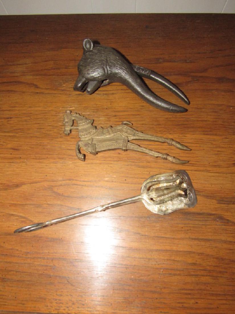 Bear Nut Cracker Brass Horse Cutter & Tongs (1 of 3)