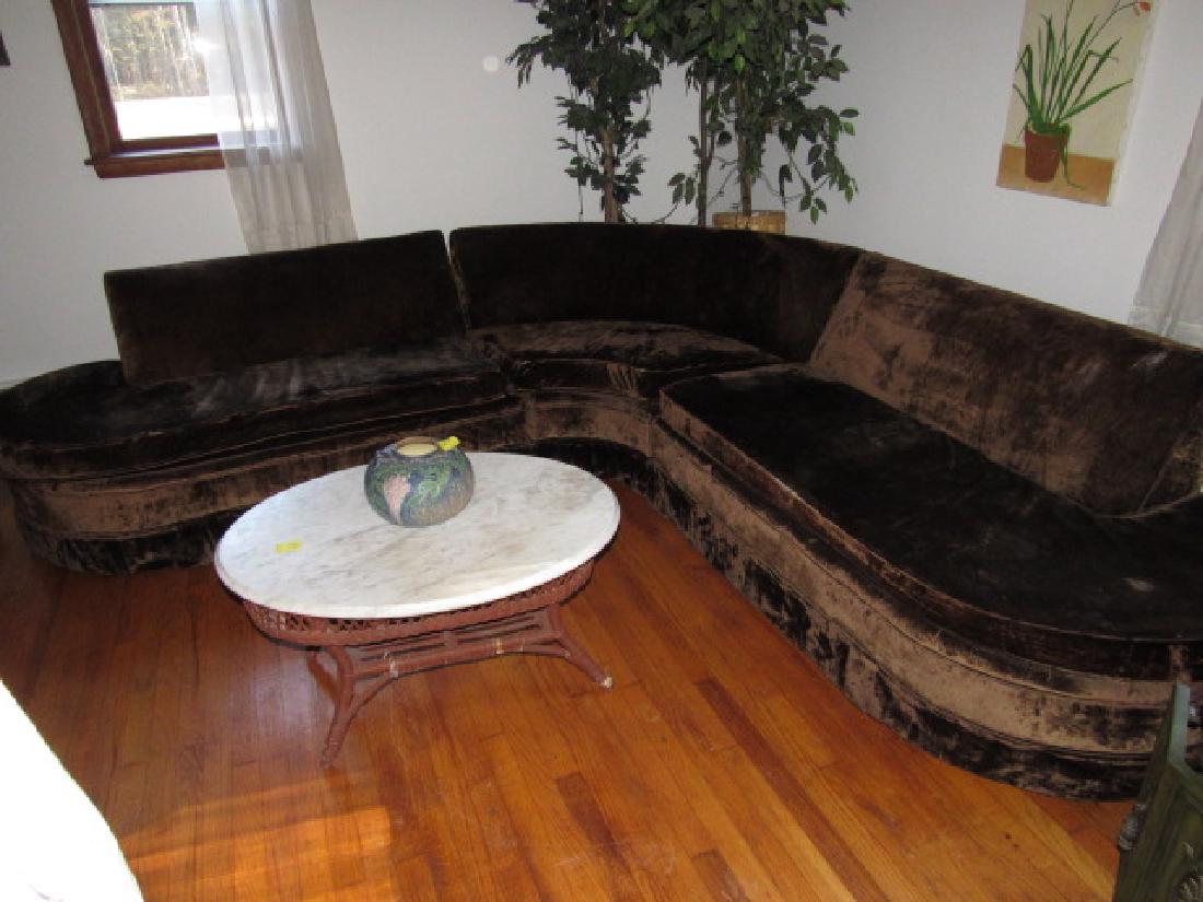 Sectional Couch (1 of 4)