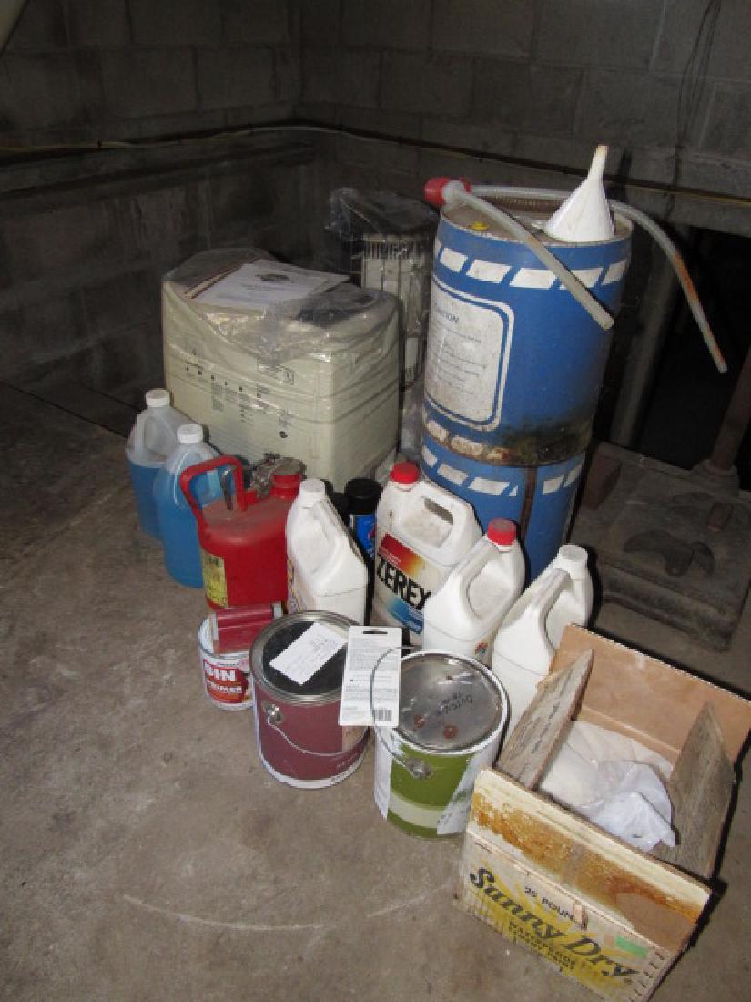 Kerosene Heaters Cans Radiator Fluid Gas can (1 of 4)