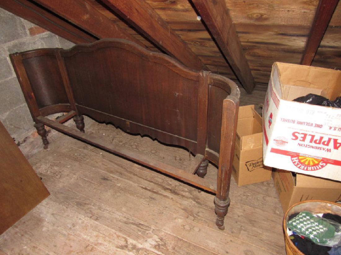 Partial Attic Contents Lot (1 of 6)