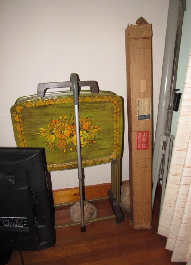 TV Trays Projector Screens & Folding Table (1 of 2)