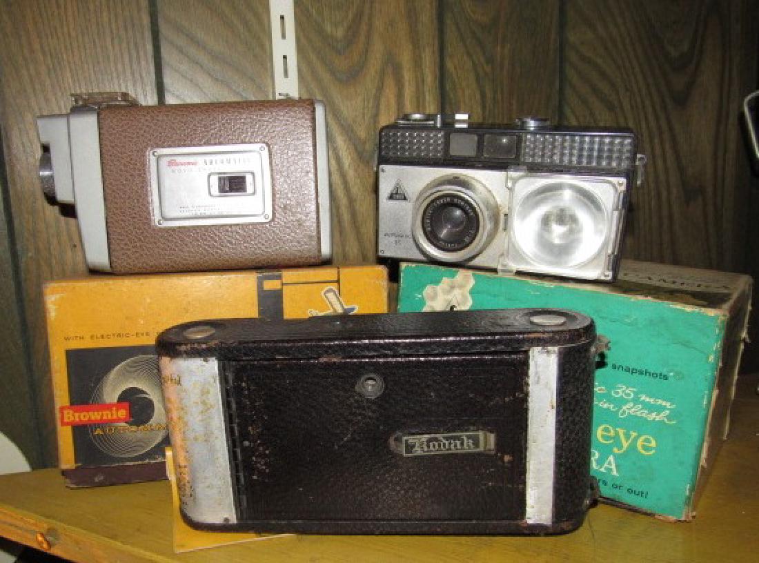 Kodak Brownie Video Box Camera & Tower 39 (1 of 2)