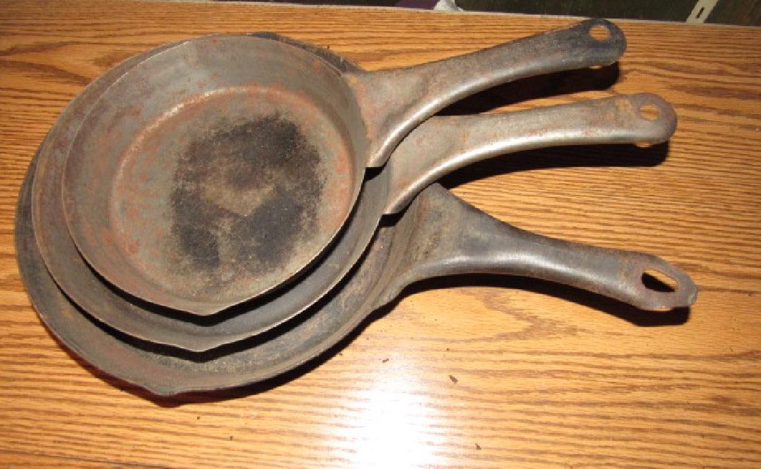 Lot of 3 Skillets Acme (1 of 1)