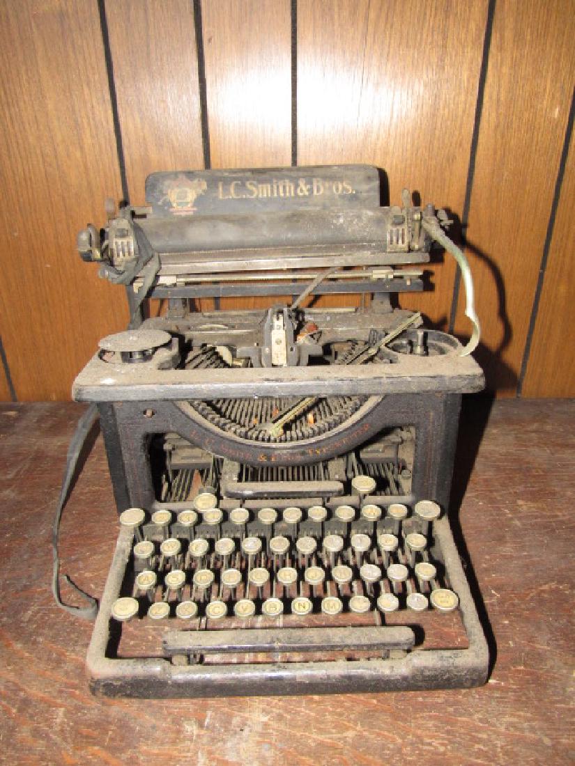 LC Smith Typewriter (1 of 6)